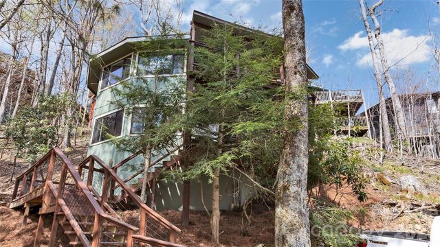 109 Beechwood Lane, Beech Mountain, NC 28604
