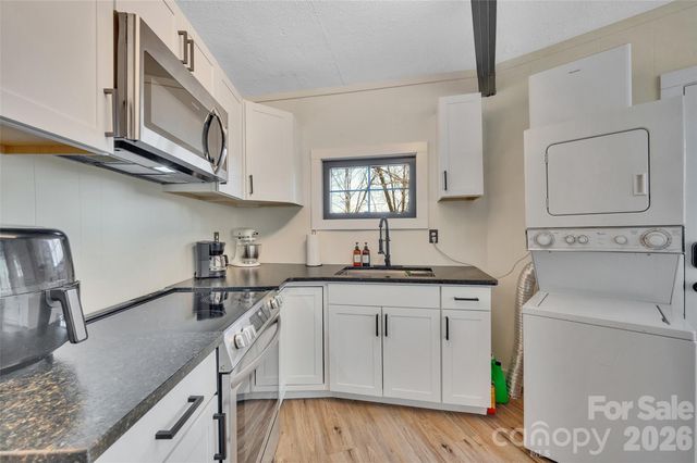 109 Beechwood Lane, Beech Mountain, NC 28604