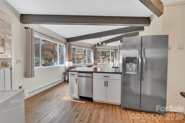 109 Beechwood Lane, Beech Mountain, NC 28604
