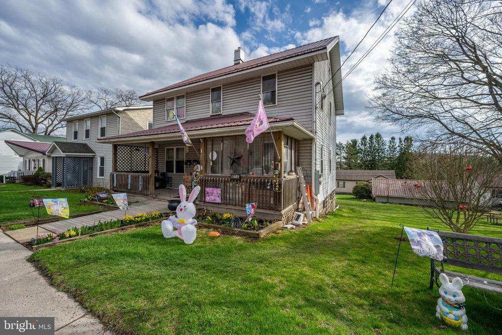 611 E OAK ST, Oakland, MD 21550