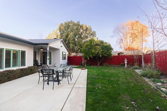 40 Grand Rio Cir, Sacramento, CA 95826