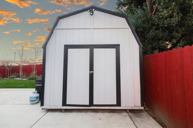 40 Grand Rio Cir, Sacramento, CA 95826