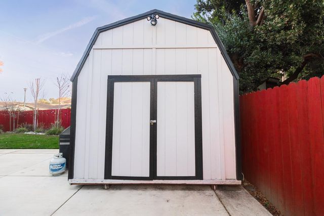 40 Grand Rio Cir, Sacramento, CA 95826