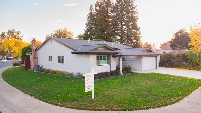 40 Grand Rio Cir, Sacramento, CA 95826