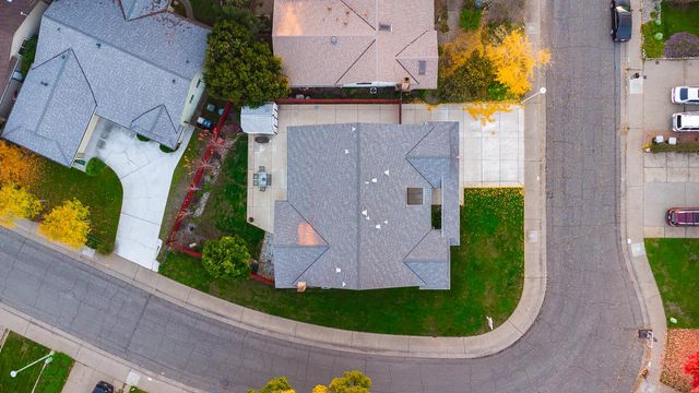 40 Grand Rio Cir, Sacramento, CA 95826