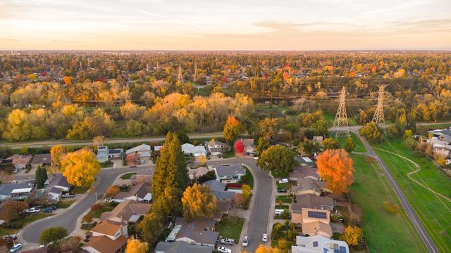 40 Grand Rio Cir, Sacramento, CA 95826