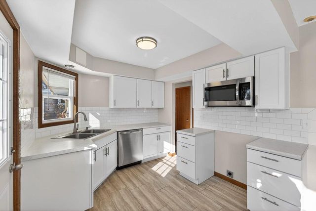 10525 W Custer AVENUE, Milwaukee, WI 53225