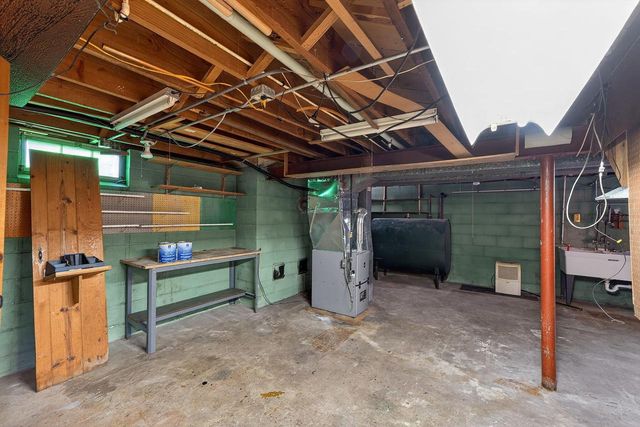 10525 W Custer AVENUE, Milwaukee, WI 53225