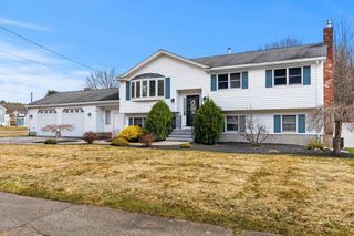 271 Beech St, Tewksbury, MA 01876