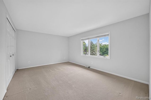 8700 30 Mile Road, Washington, MI 48095