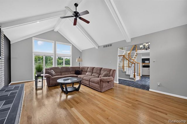 8700 30 Mile Road, Washington, MI 48095