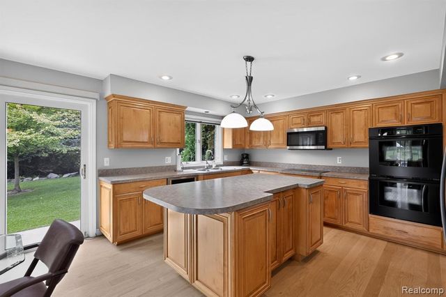 8700 30 Mile Road, Washington, MI 48095