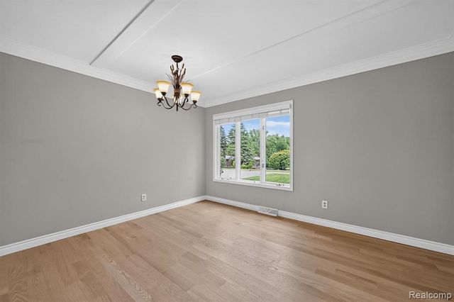 8700 30 Mile Road, Washington, MI 48095
