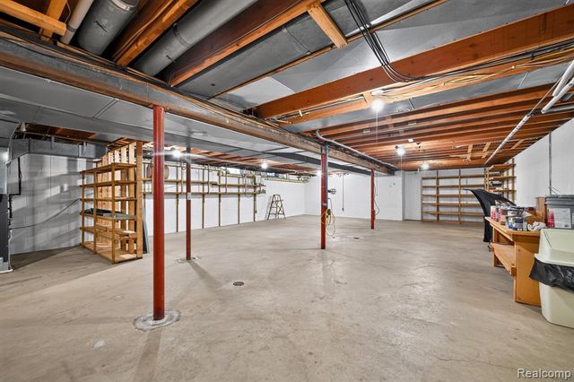 8700 30 Mile Road, Washington, MI 48095