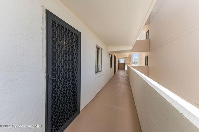 2469 S Washington Avenue C208, Titusville, FL 32780