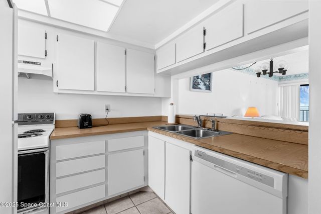 2469 S Washington Avenue C208, Titusville, FL 32780