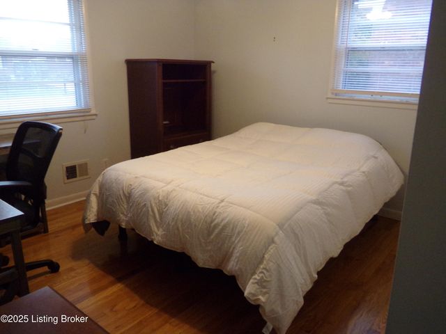 9409 Doewood Ln, Louisville, KY 40291