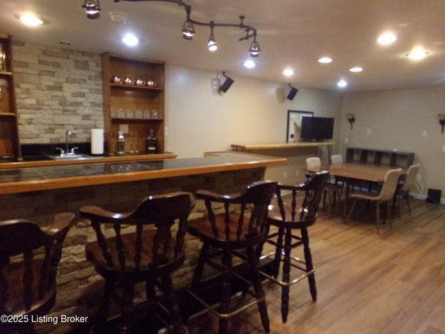 9409 Doewood Ln, Louisville, KY 40291