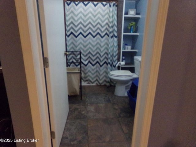 9409 Doewood Ln, Louisville, KY 40291