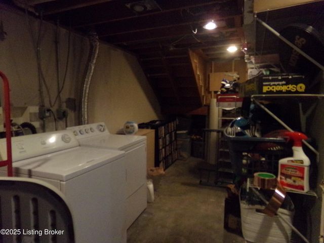 9409 Doewood Ln, Louisville, KY 40291