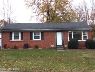 9409 Doewood Ln, Louisville, KY 40291