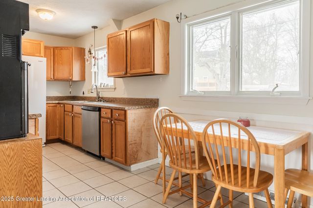 200 Mosley Avenue, Lansing, MI 48906