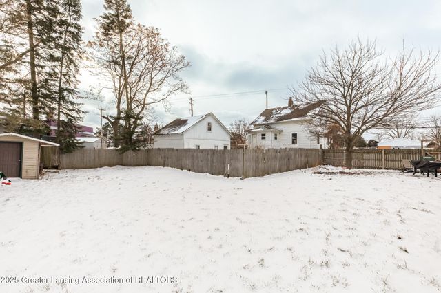 200 Mosley Avenue, Lansing, MI 48906