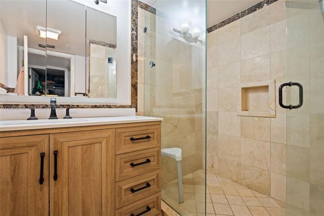 2555 Collins Avenue 1002, Miami Beach, FL 33140