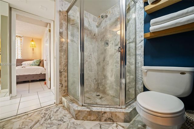 2555 Collins Avenue 1002, Miami Beach, FL 33140