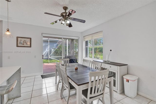 636 Sand Creek Cir, Weston, FL 33327