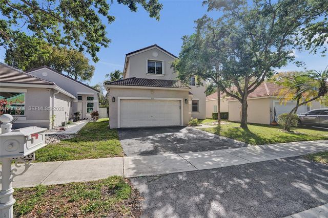 636 Sand Creek Cir, Weston, FL 33327