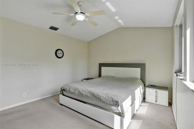 636 Sand Creek Cir, Weston, FL 33327