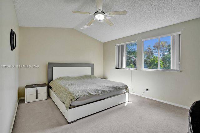 636 Sand Creek Cir, Weston, FL 33327