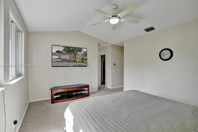 636 Sand Creek Cir, Weston, FL 33327
