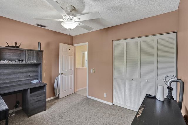636 Sand Creek Cir, Weston, FL 33327