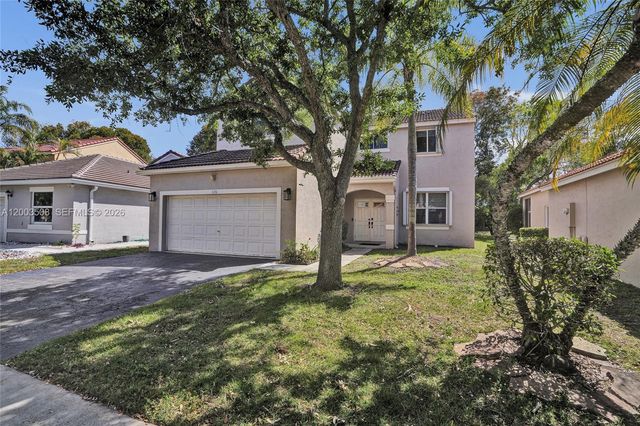 636 Sand Creek Cir, Weston, FL 33327