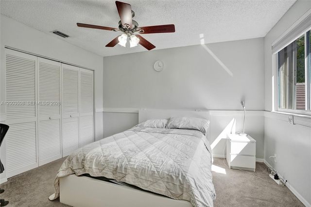 636 Sand Creek Cir, Weston, FL 33327