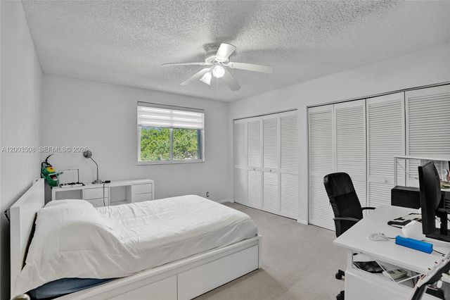 636 Sand Creek Cir, Weston, FL 33327