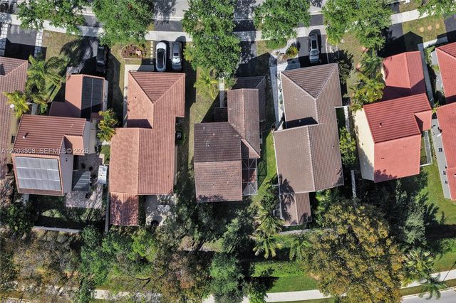 636 Sand Creek Cir, Weston, FL 33327