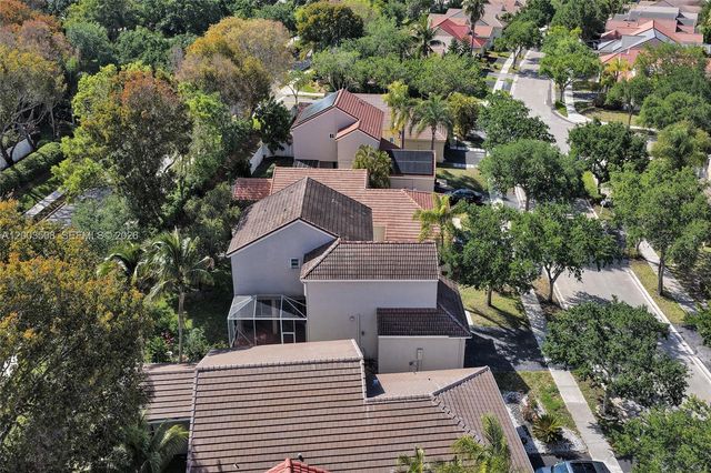 636 Sand Creek Cir, Weston, FL 33327