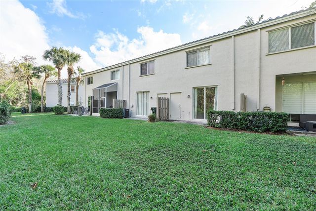 5788 NW 48th Avenue 1, Coconut Creek, FL 33073