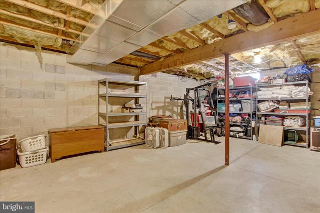 30 GARDENIA DR, Hanover, PA 17331