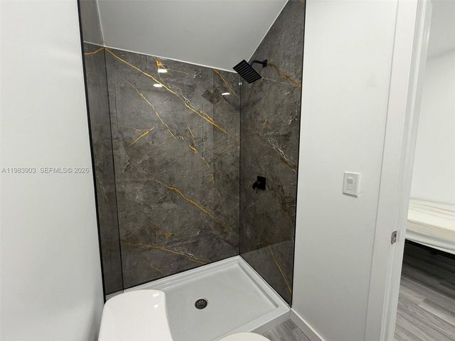 9255 SW 43rd Ter Rear, Miami, FL 33165