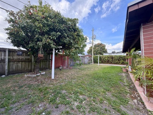 9255 SW 43rd Ter Rear, Miami, FL 33165
