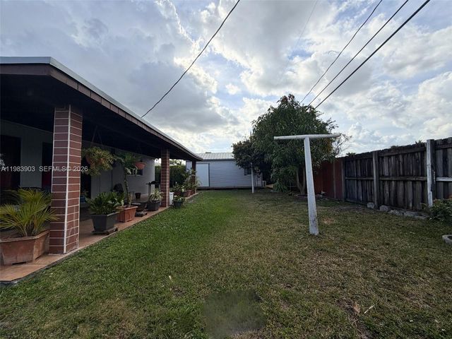 9255 SW 43rd Ter Rear, Miami, FL 33165