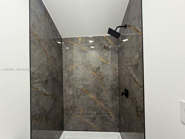 9255 SW 43rd Ter Rear, Miami, FL 33165