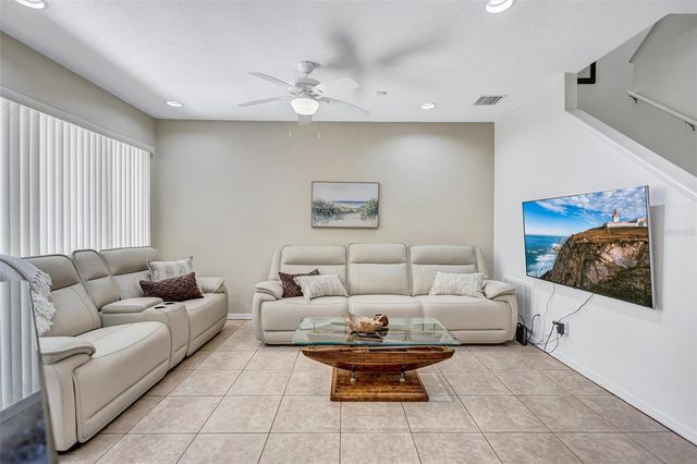 14511 MIRABELLE VISTA CIRCLE, Tampa, FL 33626