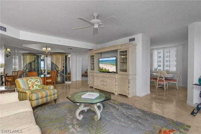 7225 Pelican Bay BLVD 1101, Naples, FL 34108