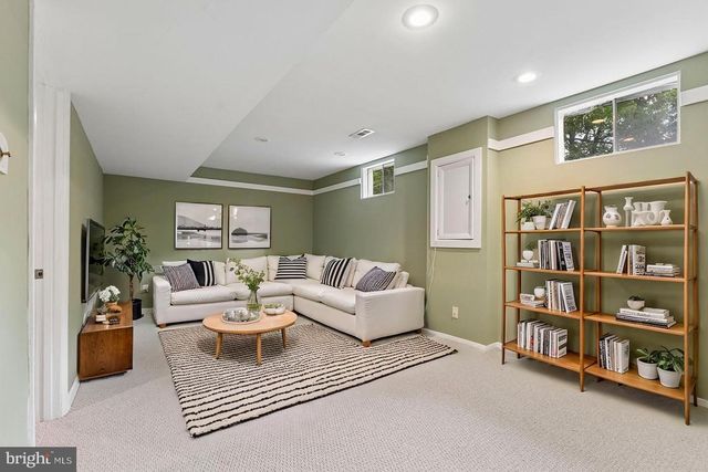 9622 AUTUMN PL, Manassas, VA 20110