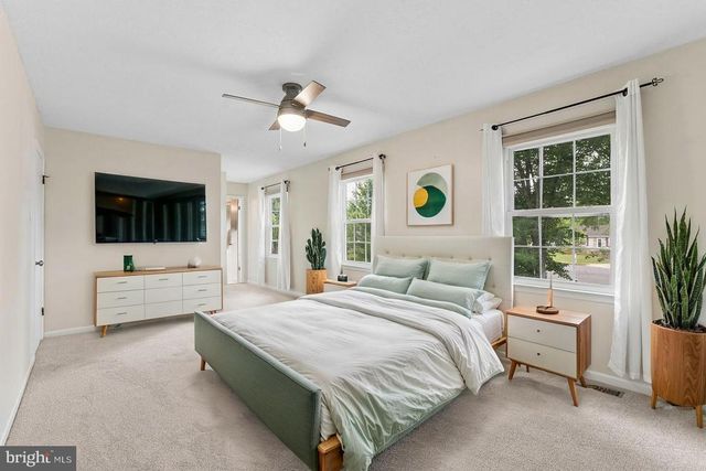 9622 AUTUMN PL, Manassas, VA 20110